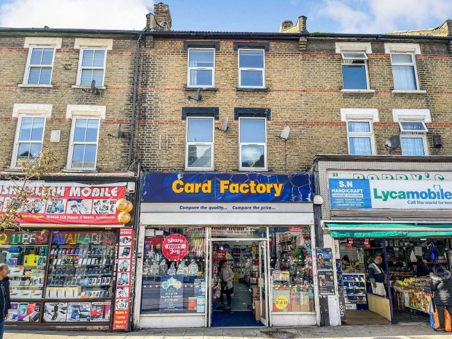 31 High Street North, East Ham, London, E6 1HS 9