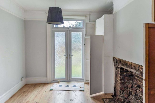 Flat 1, 11 Kidderminster Road, Croydon, CR0 2UF 7