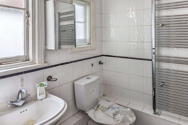 Flat 1, 11 Kidderminster Road, Croydon, CR0 2UF 7