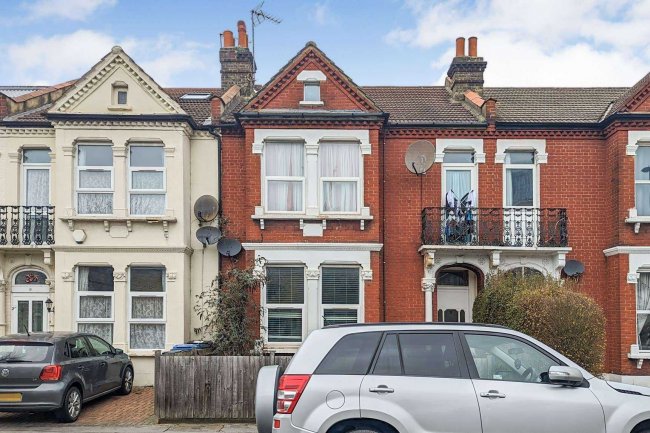 Flat 1, 11 Kidderminster Road, Croydon, CR0 2UF 7