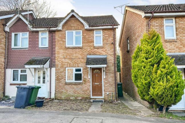 92 Brookside Way, West End, Southampton SO30 3GZ 2