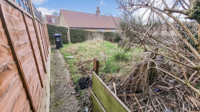 26 Summerfields, Henstridge, Templecombe, Somerset BA8 0SZ 8