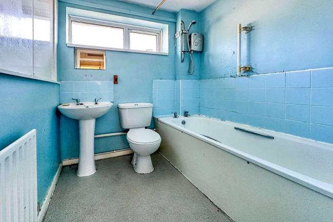 5 Robinson Way, Bordon, GU35 0DY 3