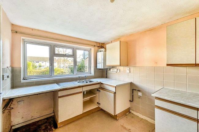 5 Robinson Way, Bordon, GU35 0DY 3