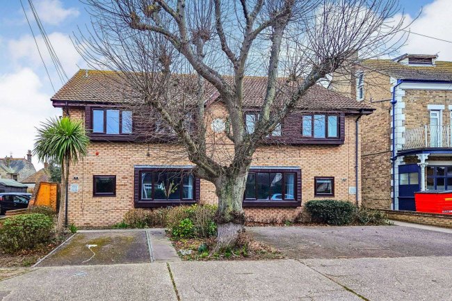 9 and 9a Russell Road, Clacton on Sea, Essex CO15 6BE 2