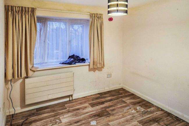 9 and 9a Russell Road, Clacton on Sea, Essex CO15 6BE 2