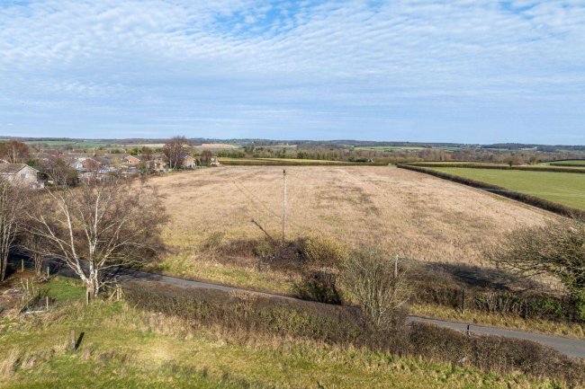 Land on the south side of Irish Hill Road, Kintbury, RG17 9XB 1
