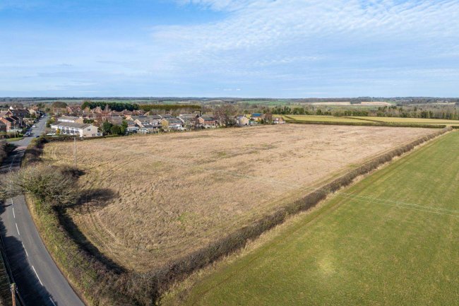 Land on the south side of Irish Hill Road, Kintbury, RG17 9XB 1