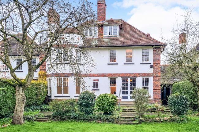 18 Knighton Park Road, Leicester, LE2 1ZA 10