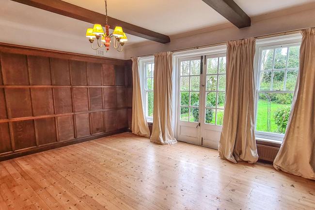 18 Knighton Park Road, Leicester, LE2 1ZA 10