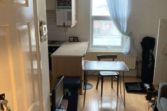 16 Manbey Park Road, Stratford, London E15 1EY  5