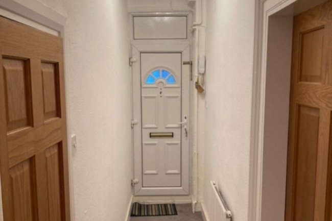 16 Manbey Park Road, Stratford, London E15 1EY  5