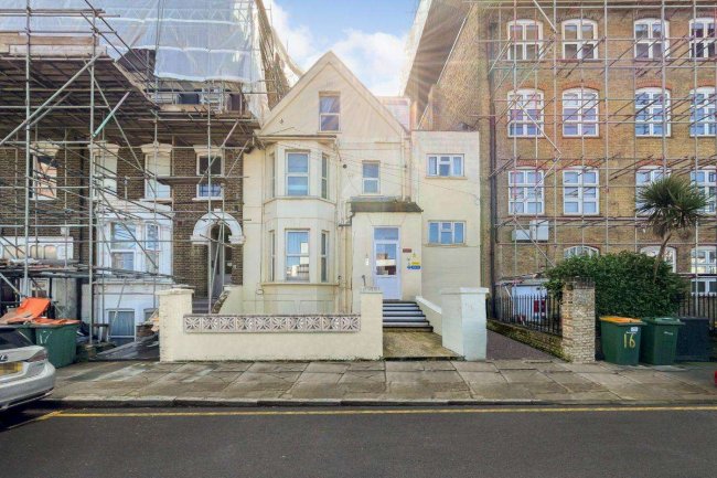16 Manbey Park Road, Stratford, London E15 1EY  5