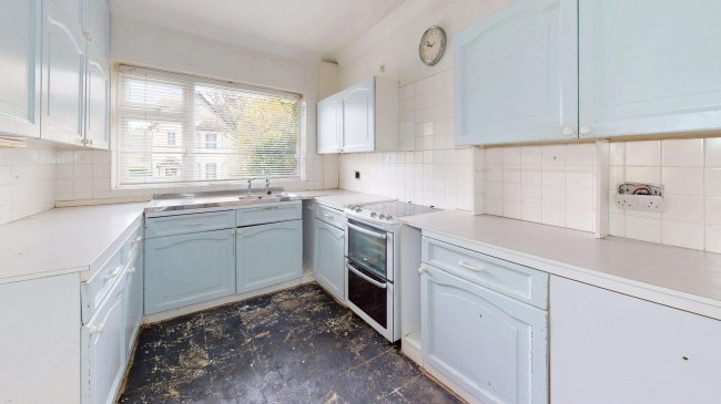 37 Longdown Road, Sandhurst, GU47 8QG 8