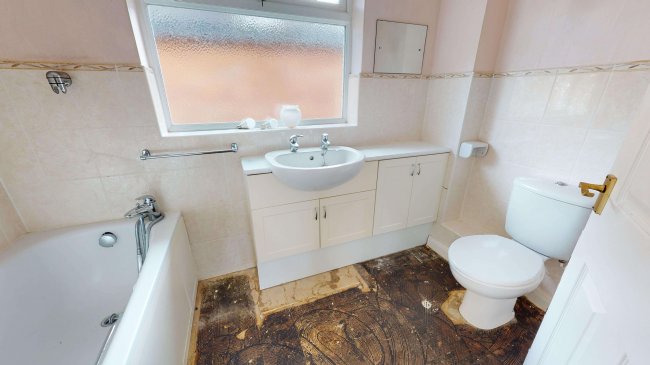 37 Longdown Road, Sandhurst, GU47 8QG 8