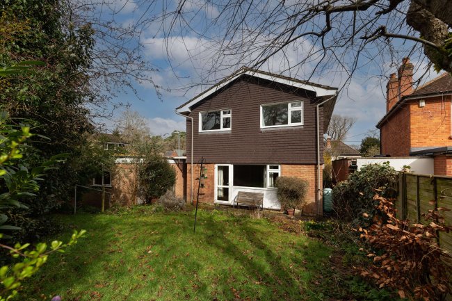 37 Longdown Road, Sandhurst, GU47 8QG 8