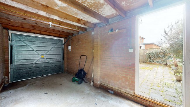 37 Longdown Road, Sandhurst, GU47 8QG 8