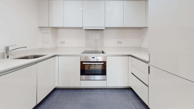 Flat 31 Keats Apartments, 6 Saffron Central Square, Croydon, CR0 2FT 7