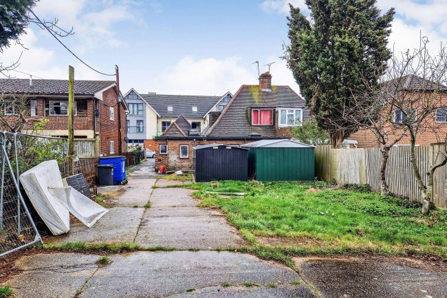 Land to the rear of 177 Junction Road, Burgess Hill, RH15 0JW 8