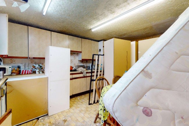 9 Goldsboro Road, Vauxhall, London, SW8 4RR 6