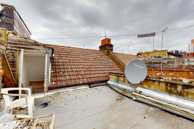 9 Goldsboro Road, Vauxhall, London, SW8 4RR 6