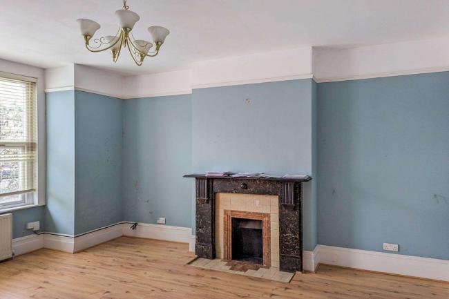 Flat 1, 11 Kidderminster Road, Croydon, CR0 2UF 10