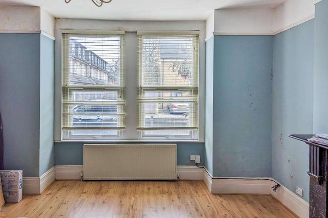 Flat 1, 11 Kidderminster Road, Croydon, CR0 2UF 10