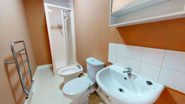 Flat 4, 41 Goldhawk Road, Shepherd's Bush, London,  W12 8QP 9