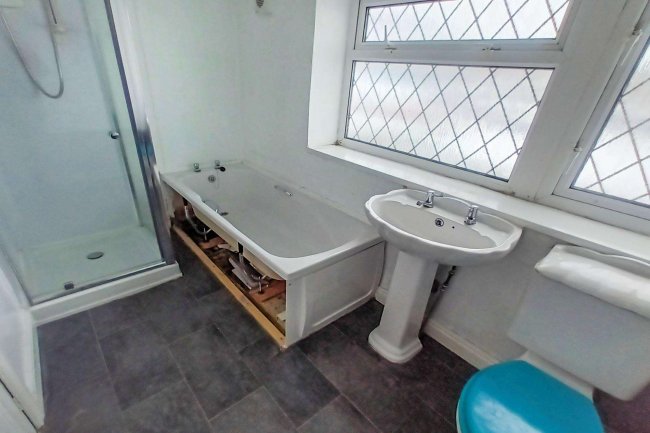 51 Springfield Road, Barlow, Dronfield, Derbyshire, S18 7SQ 6