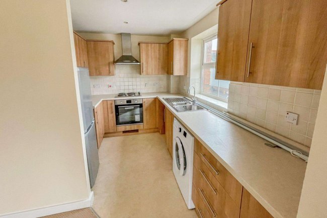 Flat 24, The Academy, Holly Street, Luton, LU1 3DD
 3