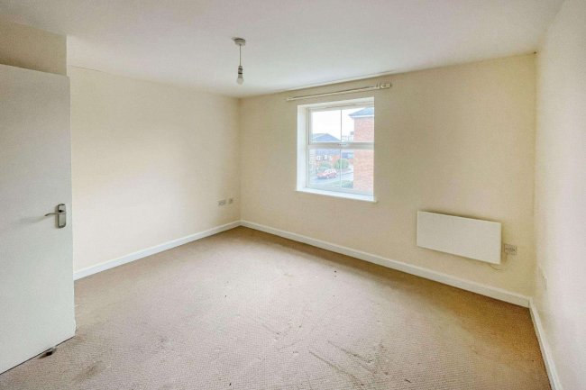 Flat 24, The Academy, Holly Street, Luton, LU1 3DD
 3