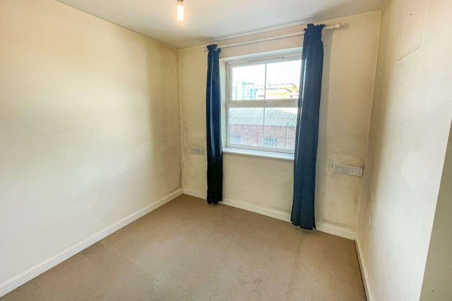 Flat 52, The Academy, Holly Street, Luton, LU1 3DD
 4