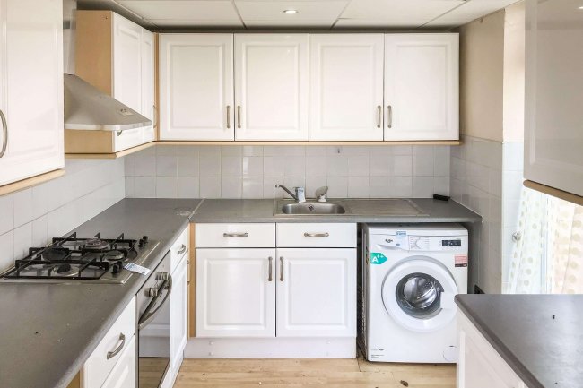 14 Ward Close, Basildon, Essex, SS15 5DR 5