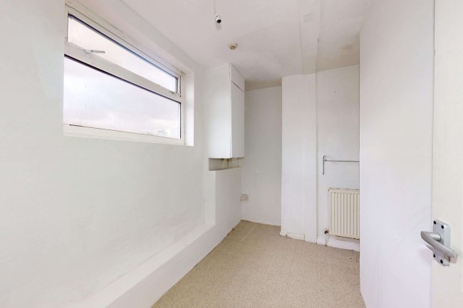 First and Second Floor Flat, 56 Burrage Place, Woolwich, London SE18 7BE 9