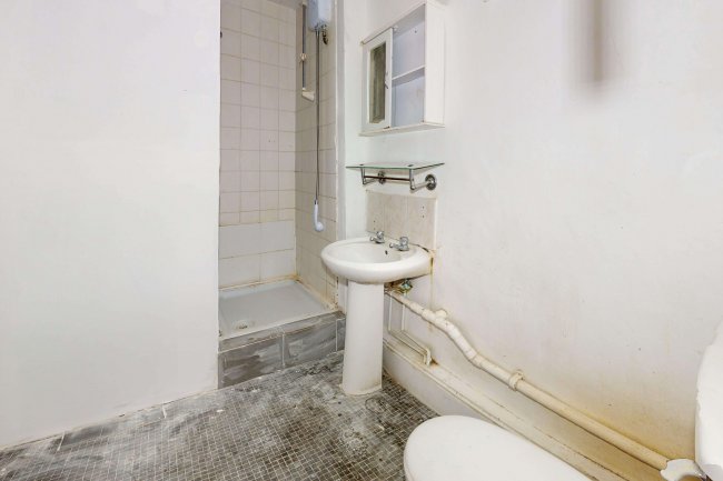 First and Second Floor Flat, 56 Burrage Place, Woolwich, London SE18 7BE 9