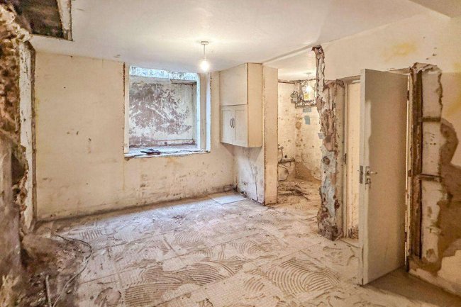 157 Dawes Road, Fulham, London SW6 7EE 1