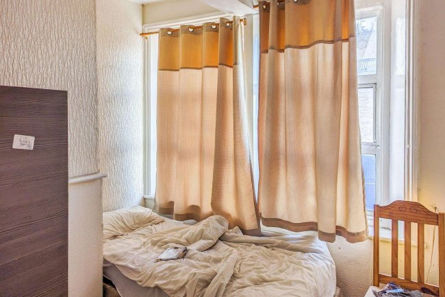 22b Telegraph Mews, Ilford, Essex, IG3 8TA 6