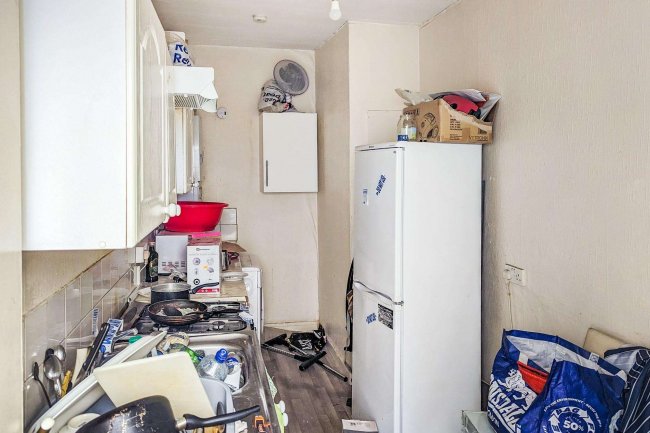 22b Telegraph Mews, Ilford, Essex, IG3 8TA 6