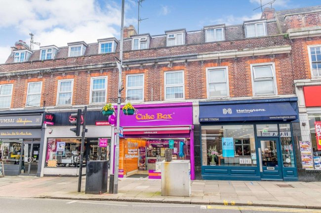 31 Peach Street, Wokingham, Berkshire RG40 1XJ 3