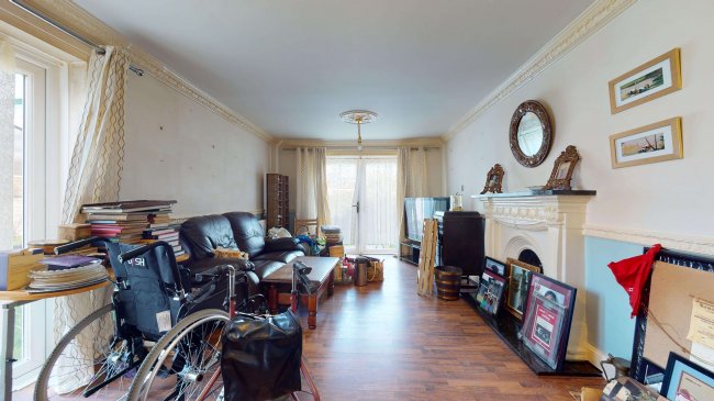 48 Falstones, Basildon, Essex, SS15 5BX 8