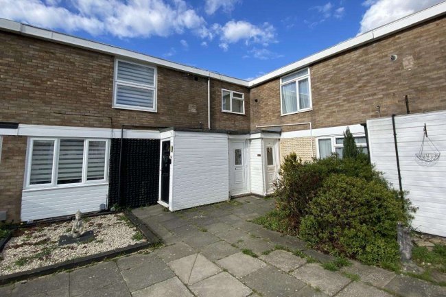48 Falstones, Basildon, Essex, SS15 5BX 8