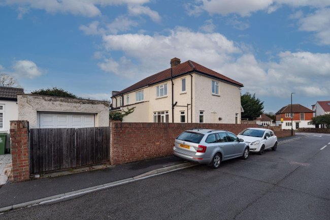 44B Upton Road, Bexleyheath, Kent, DA6 8LW 5