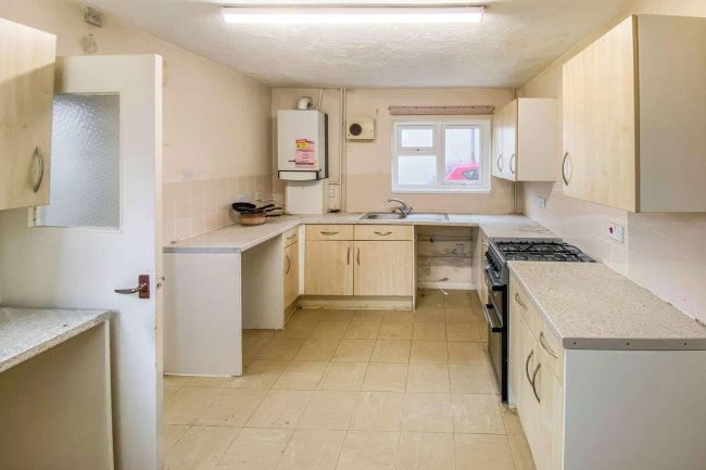 9 Bluntisham Road, Needingworth, St Ives, Cambridgeshire PE27 4TA 4