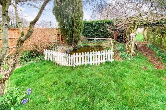 9 Bluntisham Road, Needingworth, St Ives, Cambridgeshire PE27 4TA 4