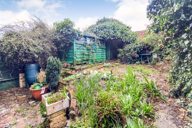 89 Keldholme, Bracknell, Berkshire, RG12 7RS 6