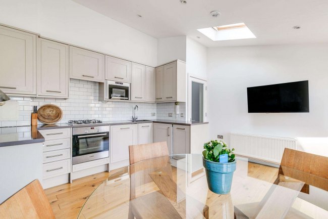 71 Tonsley Hill, Wandsworth, London, SW18 1BW 7