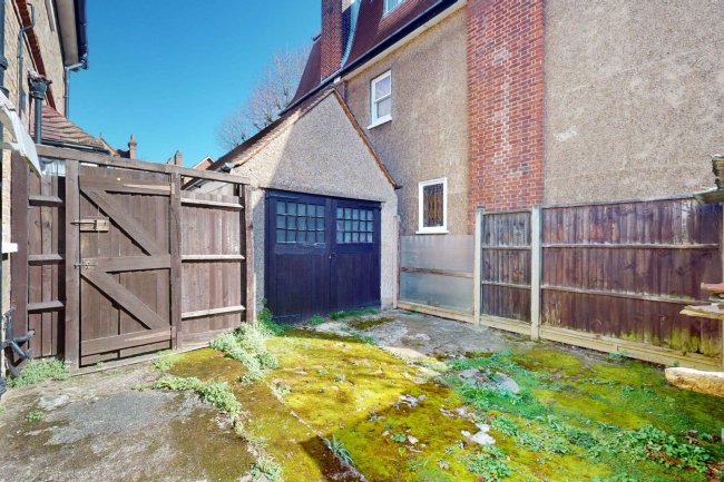 126 Barrowgate Road, Chiswick, London, W4 4QP 9