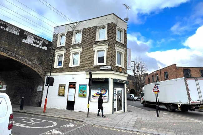 61 Grafton Road, London, NW5 3EN 2