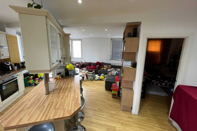 61 Grafton Road, London, NW5 3EN 2