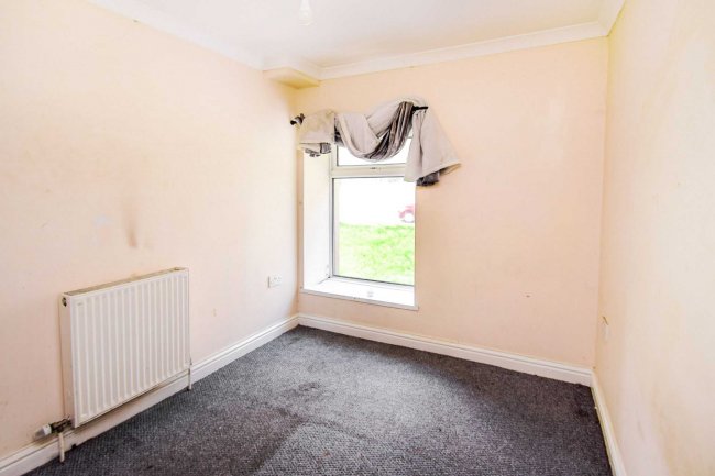 25 Alma Street, Brynmawr, Ebbw Vale, NP23 4DY 5